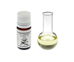 Olio Essenziale di Cannella Corteccia (Cinnamomum Zeylanicum)