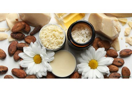 Cosmesi fai da te: 10 ricette (facili) per pelle e capelli